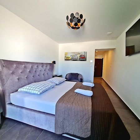 Azzurro Luxury Rooms Трогир Екстериор снимка