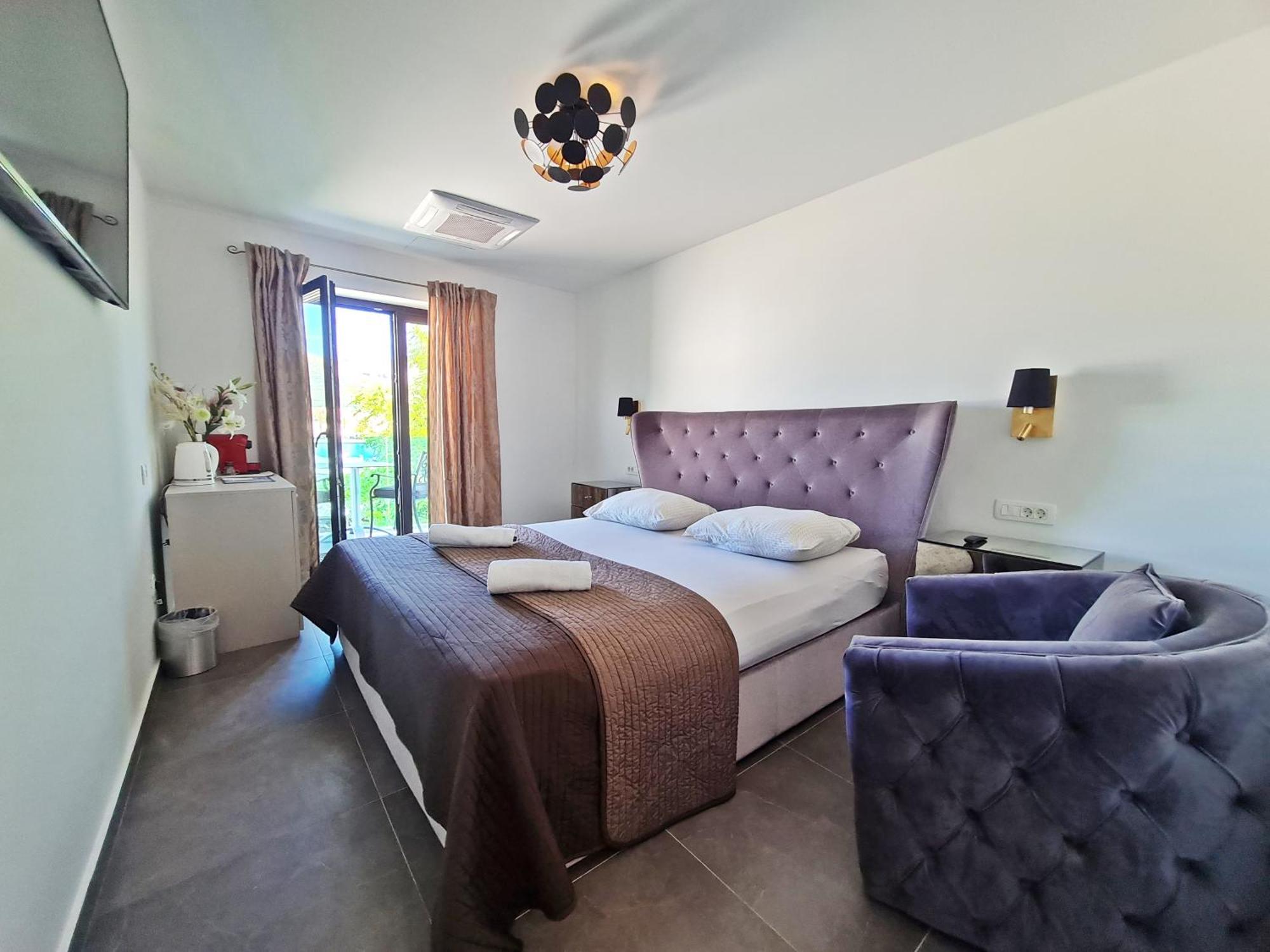Azzurro Luxury Rooms Трогир Екстериор снимка